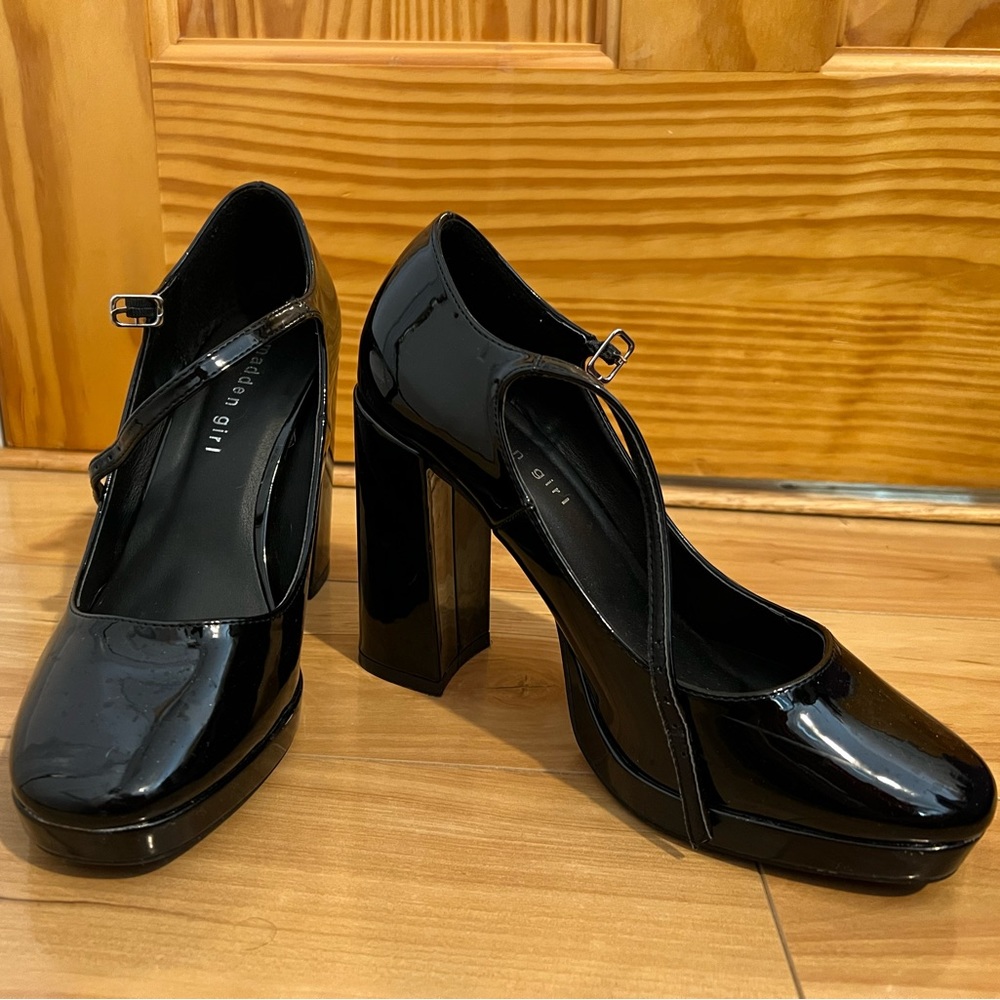 Black heels